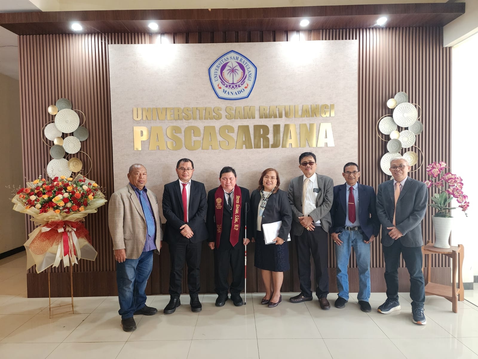 Liando : Melampaui Gelap, Menggapai Cahaya: Steven Kowaas, Penyandang Tunanetra yang Raih Gelar Magister Ilmu Pemerintahan Unsrat
